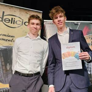 4E5B03E0-F2D8-4D86-B617-8580DCCC9025_original